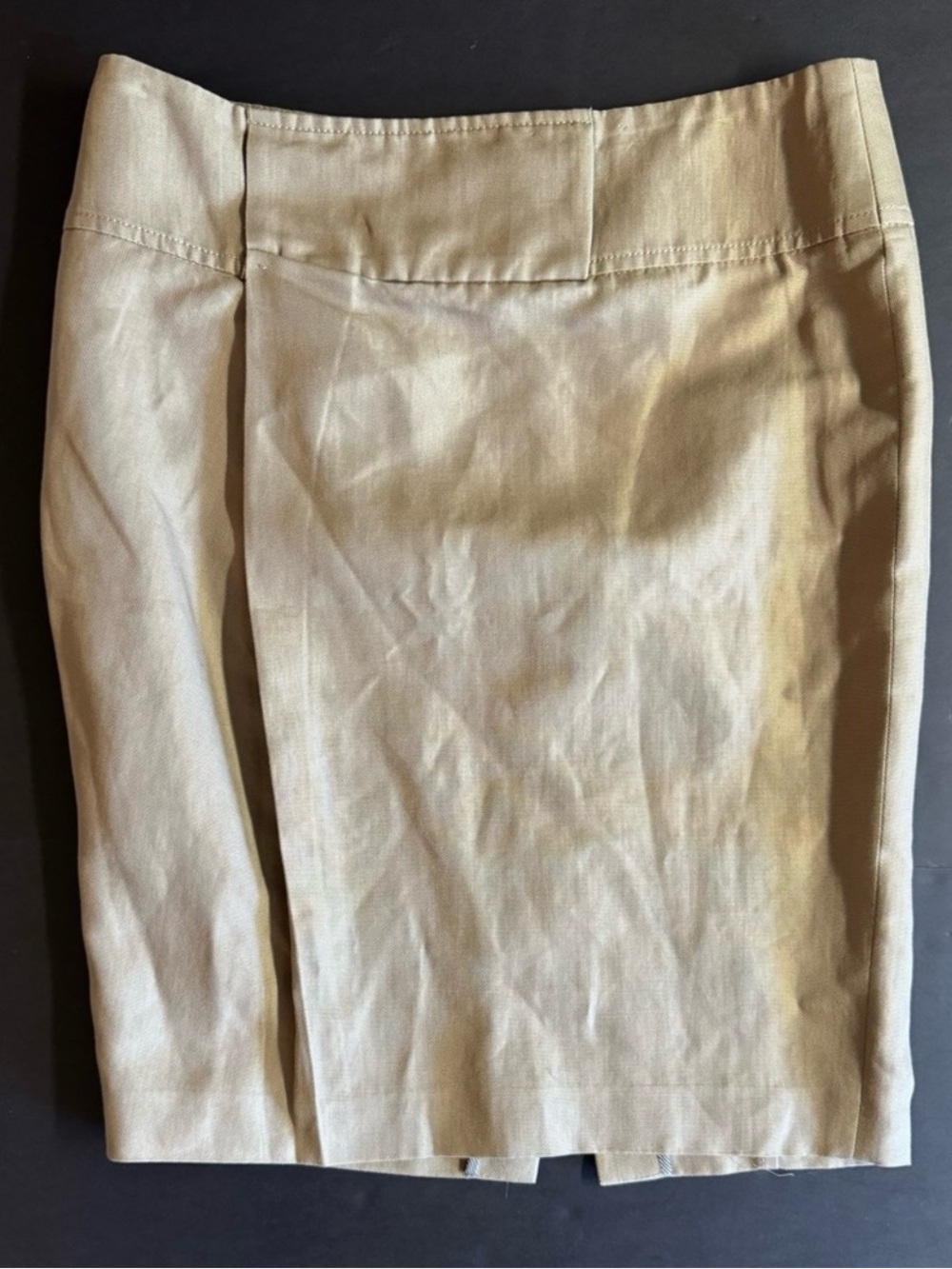 Brunello Cucinelli Tan Pencil Skirt.Made in Italy.Size 6